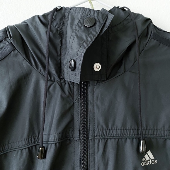 Adidas Windbreaker - Picture 4 of 8
